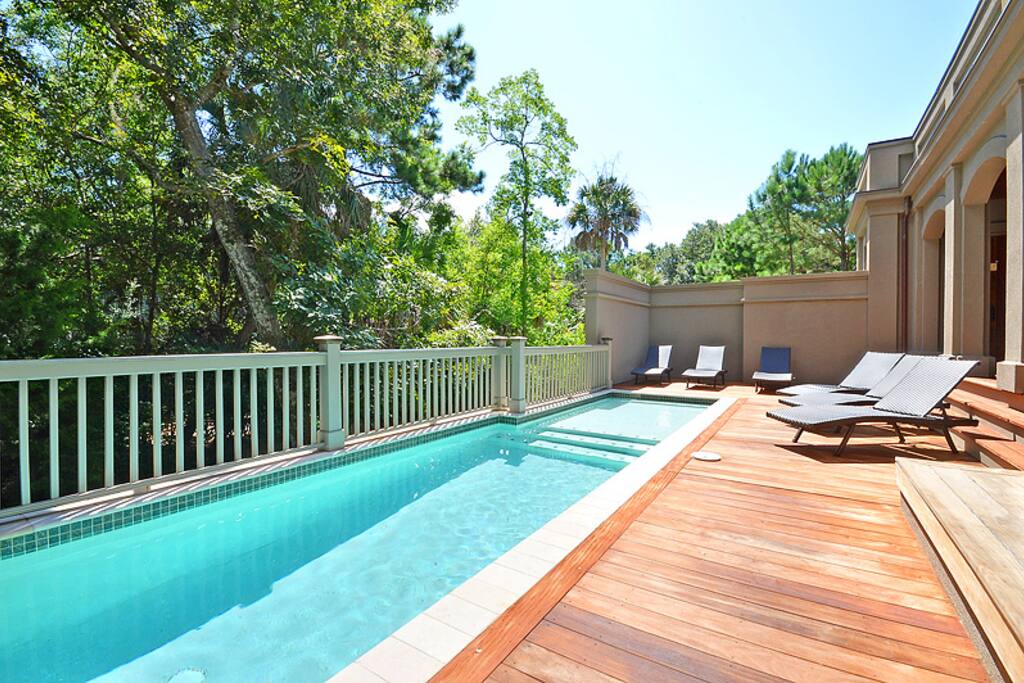 Private Pool