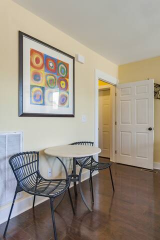 East Retreat 3 gallery image 5