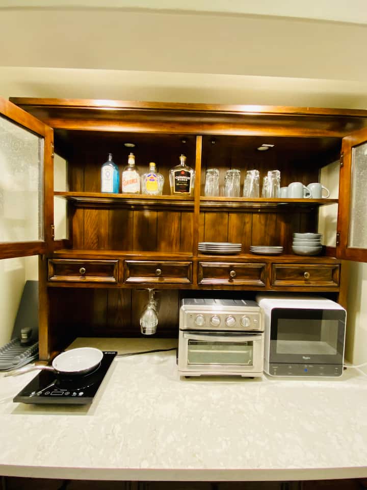 Two Bedroom Apartment In Historic Conversion. - San Luis Obispo, CA