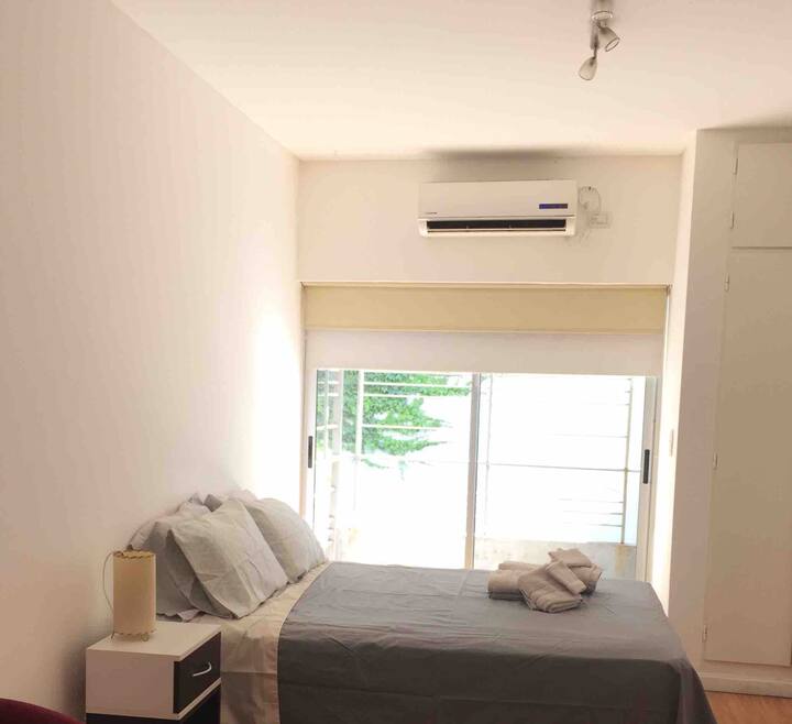 Kitnet no 1º andar perto da Movistar Arena em Chacarita