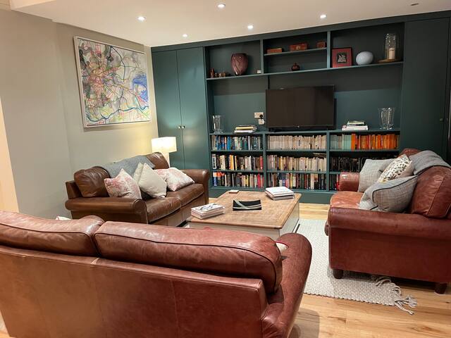 Beautiful Mews house, Conduit Mews, Paddington, W2 gallery image 2