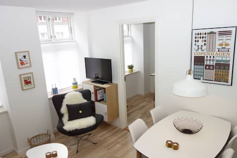 Top Airbnb: Bright 3 bedroom apartment on Amager, close to the subway in Amager Øst