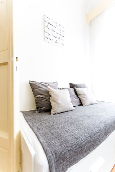 Main bedroom single bed