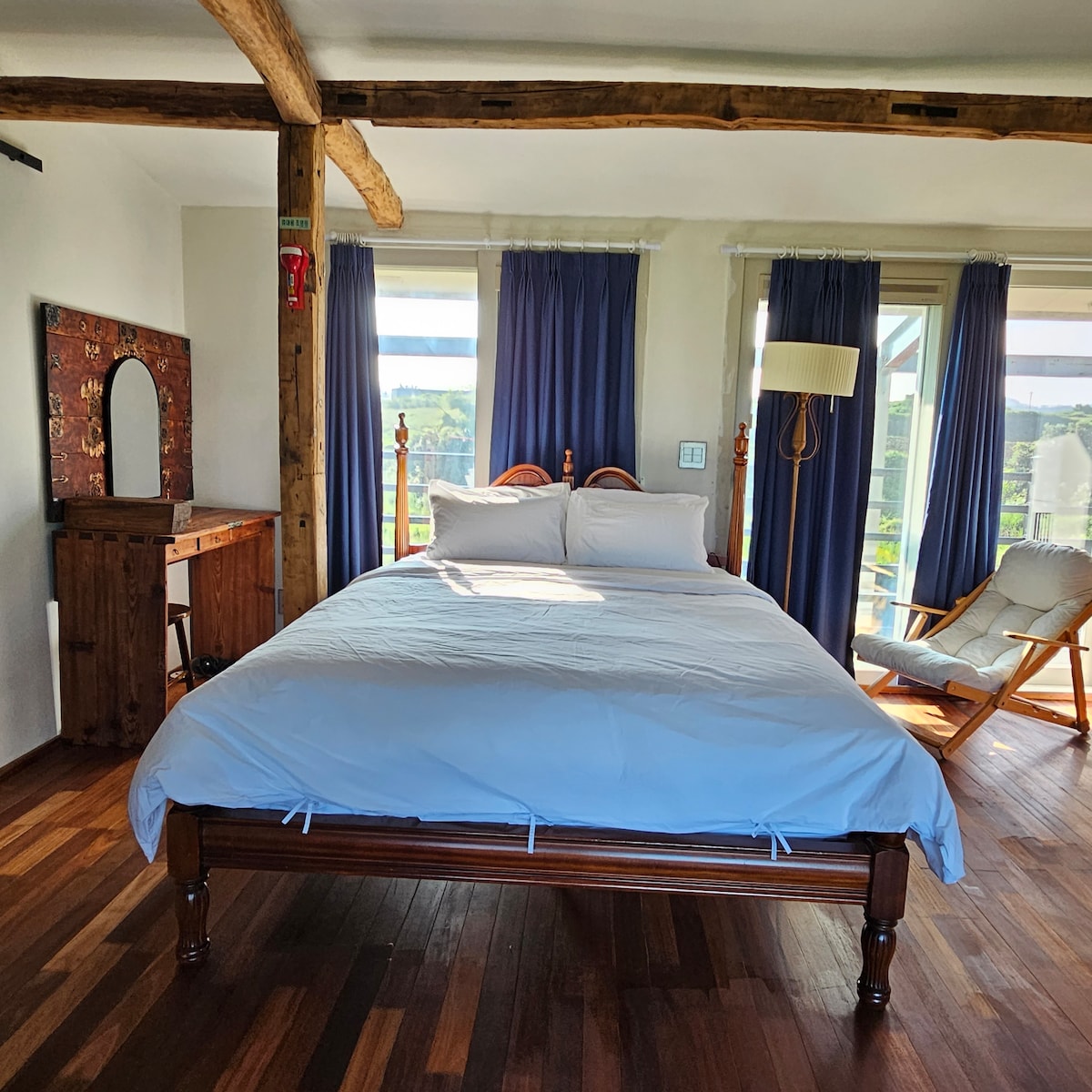 Noldam poskytuje príjemný a priestranný priestor. Je to súkromné ubytovanie v súkromí a Geumneung. Hyeopjae. Handam Beach sa nachádza neďaleko
V okolí, Myeongwolseong Myeongwolseong Myeongwol National
Školská kaviareň. V okolí sú aj reštaurácie Geumak Jersey.
