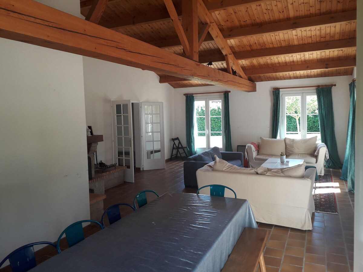 47מ"ר סלון /חדר אוכל