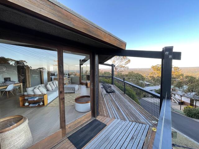 Ocean views, coastal beach house perfect weekender