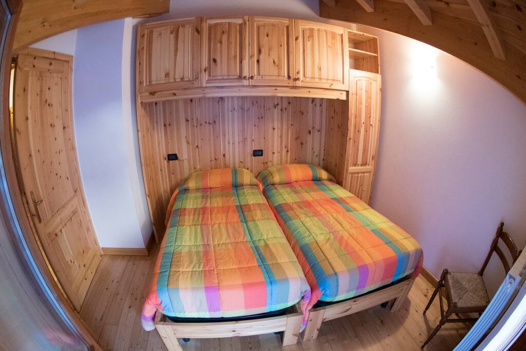 Camera da letto con Matrimoniale/due singoli