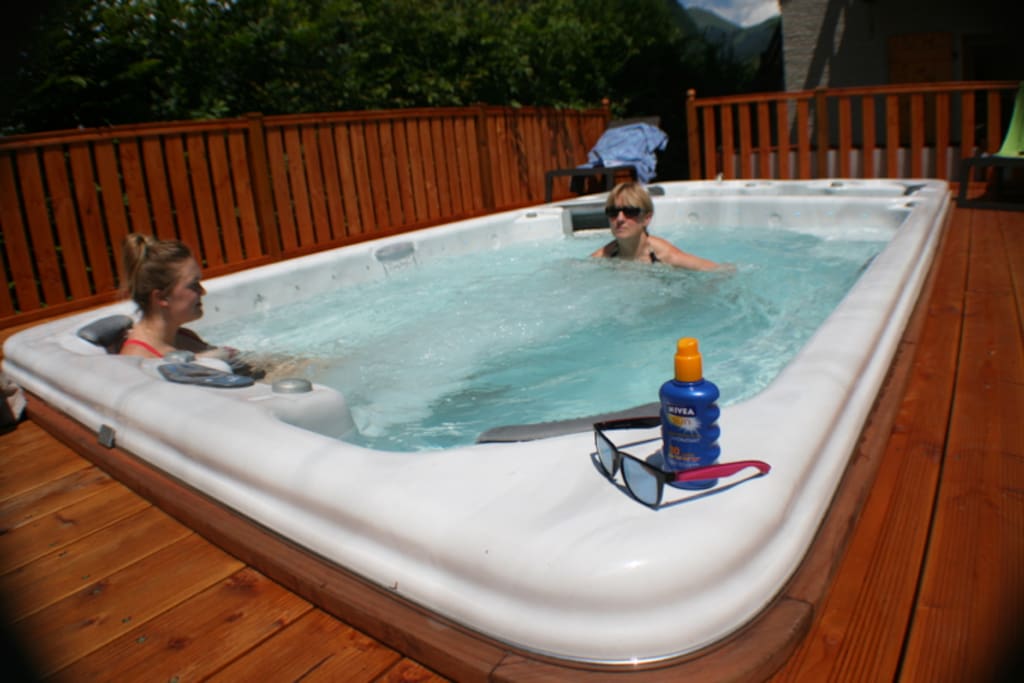 Summer in The Pool
