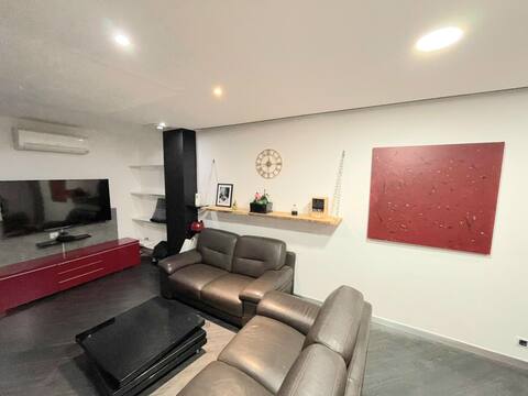 Modern Apart 8 people Marignane - airport - Beach