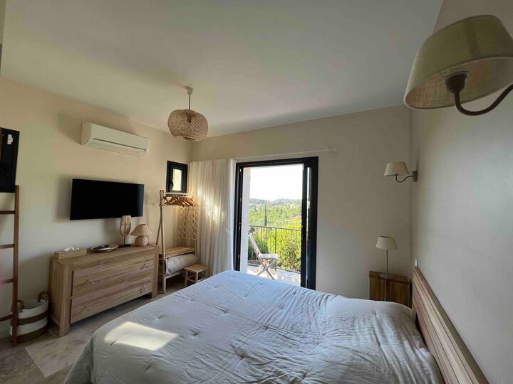 საძინებელი 1