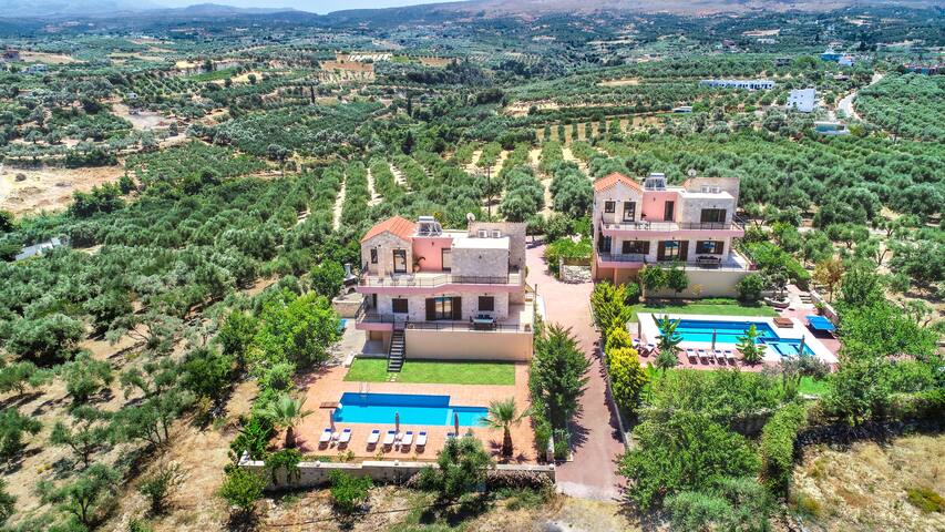 Villas Louloudaki ideal for big familys and group gallery image 2