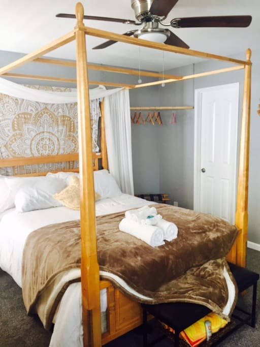 a spacious room