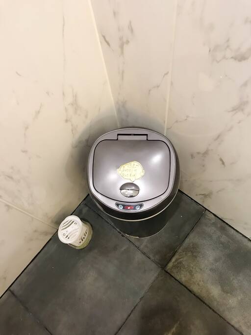 智能感应垃圾桶
