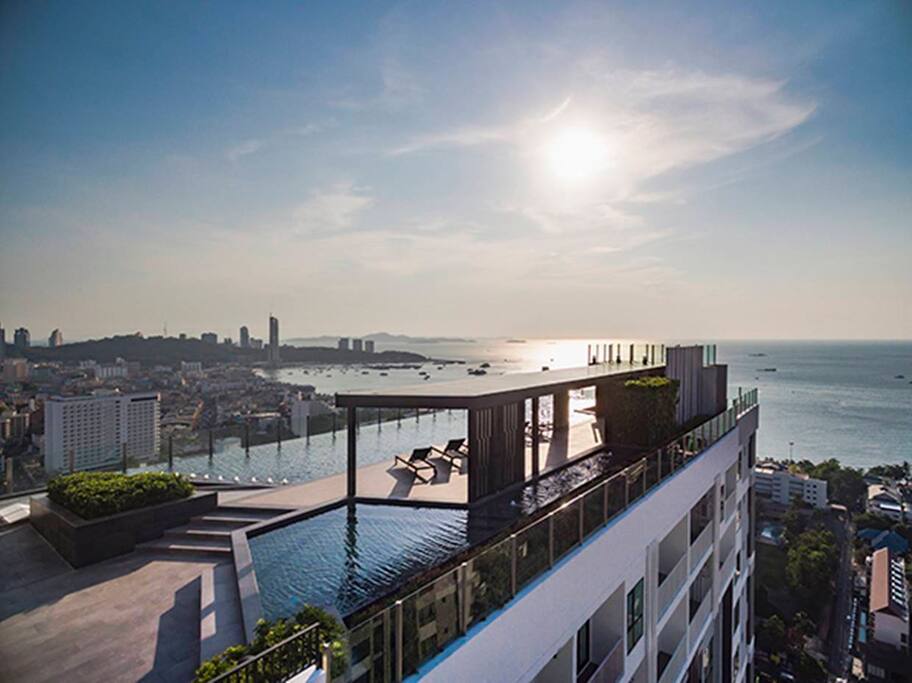 View from rooftop pool on 31st floor of tower A