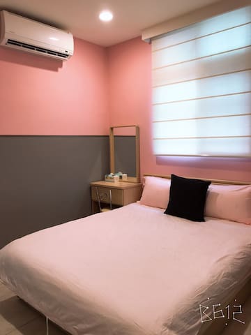 Kinting MRT Station 2 minutes. Independent Suite F