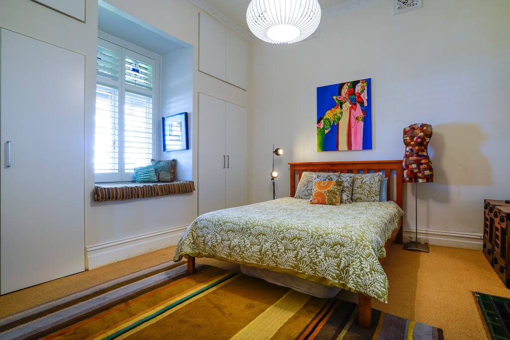Private bedroom with queen size bed