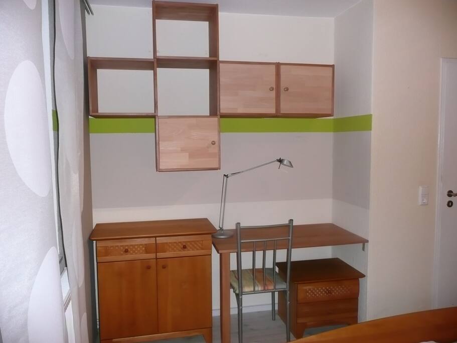 Arbeitsplatz im Schlafzimmer