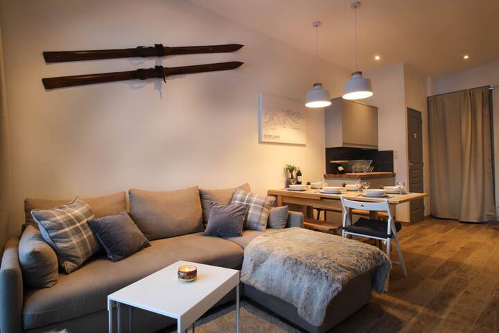 Ski In Ski Out Apartment/location Skis Aux Pieds - Les Menuires