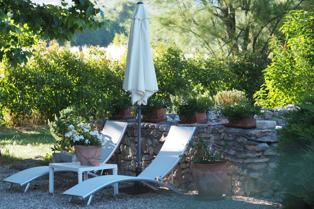 Espace détente dans le jardin