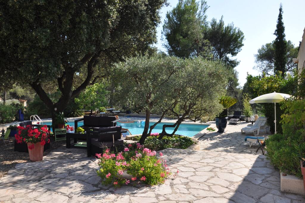 Salon sur Piscine