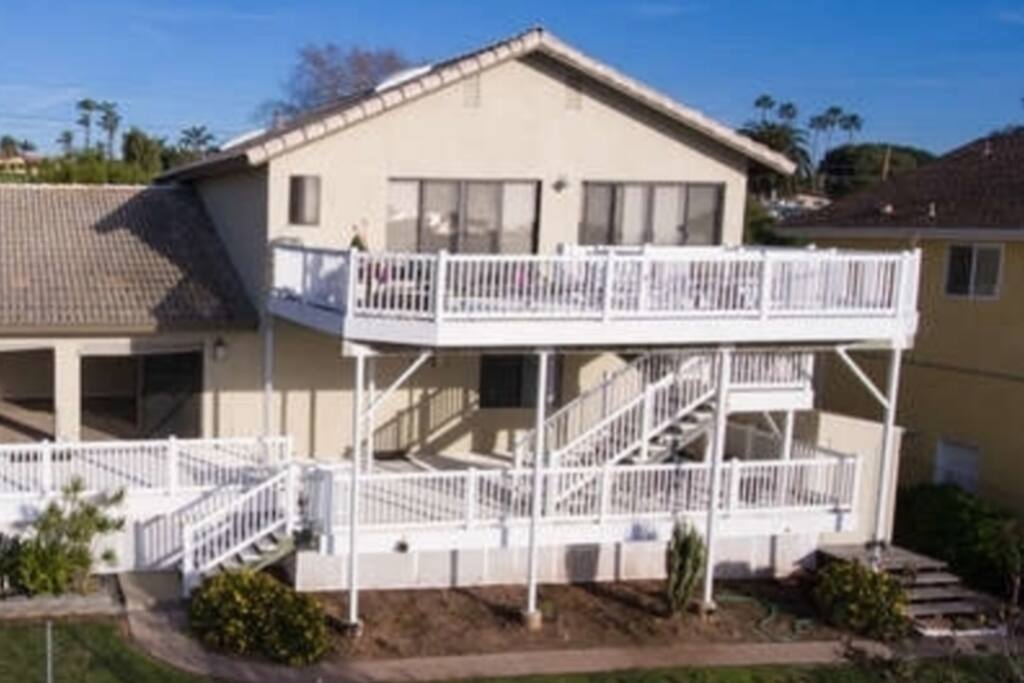 The huge private deck offers room to enjoy your time outside. Use the BBQ on the lower deck to grill up your favorite veggies or meats, and then bring them to the upper deck to enjoy beautiful views while you dine.