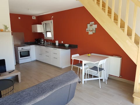 Studio 35m2 Full feet near beach and GR34