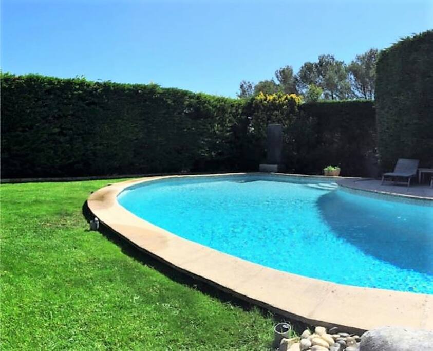 Private pool