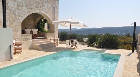 Private pool★Stone villa★BBQ & WIfi★Quiet & Nature