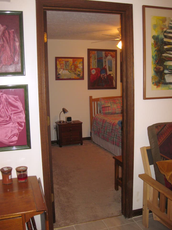 Საძინებელში შესვლა. ნაბიჯ-ნაბიჯ.