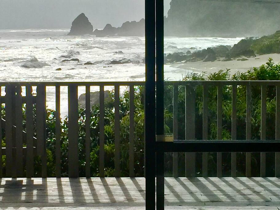 Sunny and stormy at Waituhi