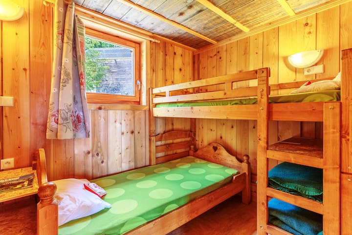 غرفة النوم 2