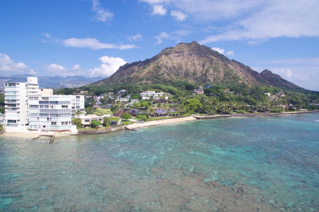 at the foothill of Diamond Head + the neighborhood