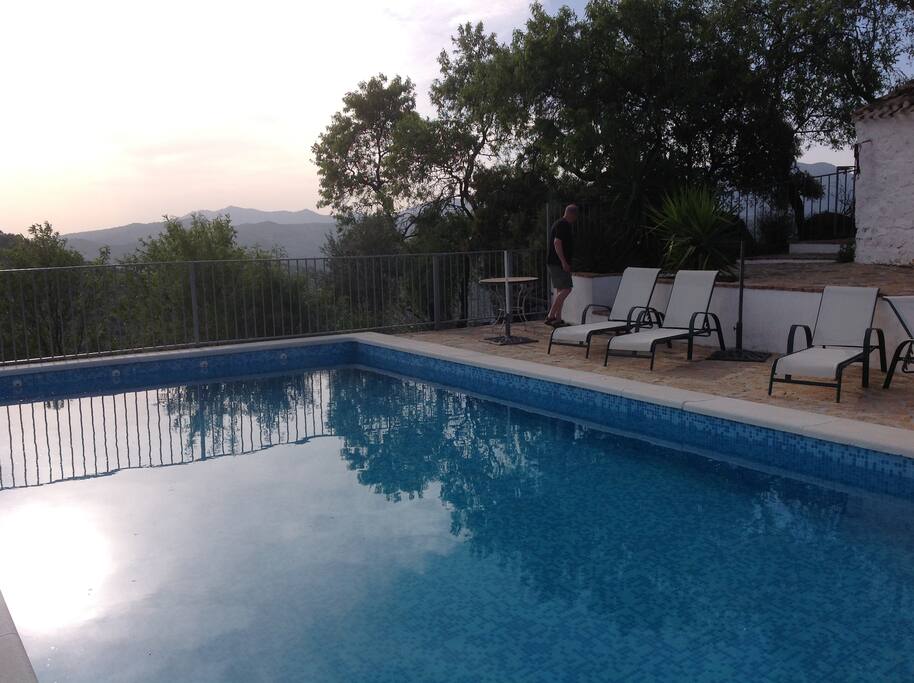 Sunset at the pool