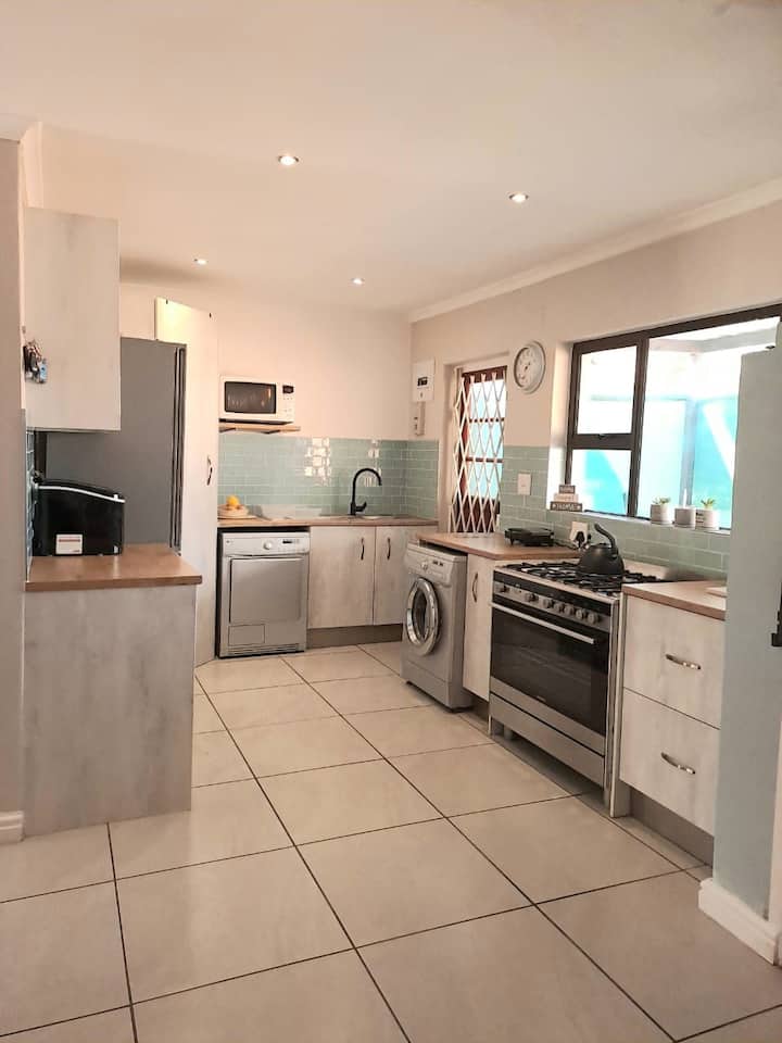 Tygervalley 3 Bedroom Self Catering House Houses for Rent in Cape