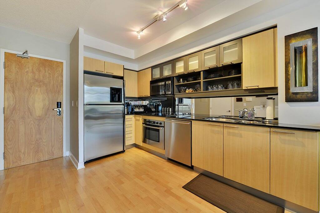 Entrance/Kitchen