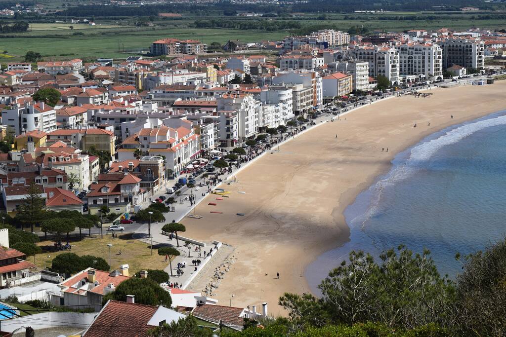 Overlooking the beautiful safe beach of Sao Martinho do Porto