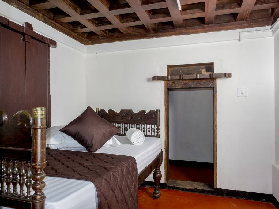Another bed room