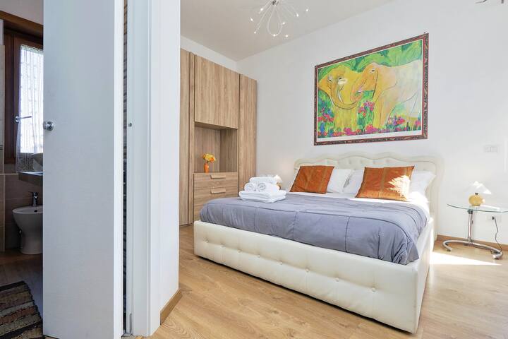 Vatican View gallery image 4