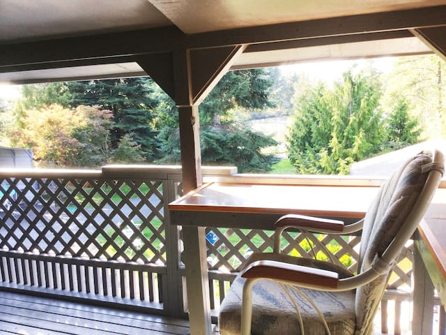 "Crows Nest" at the ReTreaT EsTaTe - Waterfront