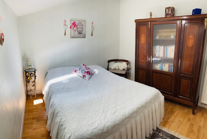 140 × 200 سرير مزدوج