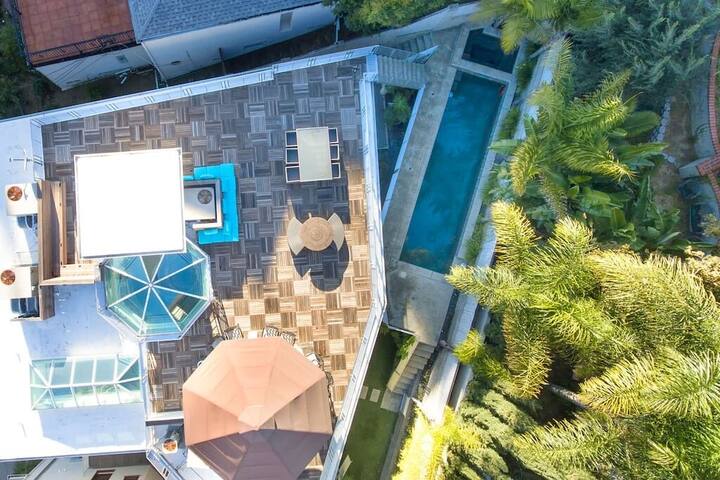 Sunset Staycation Home Heated Pool Spa City Views gallery image 3