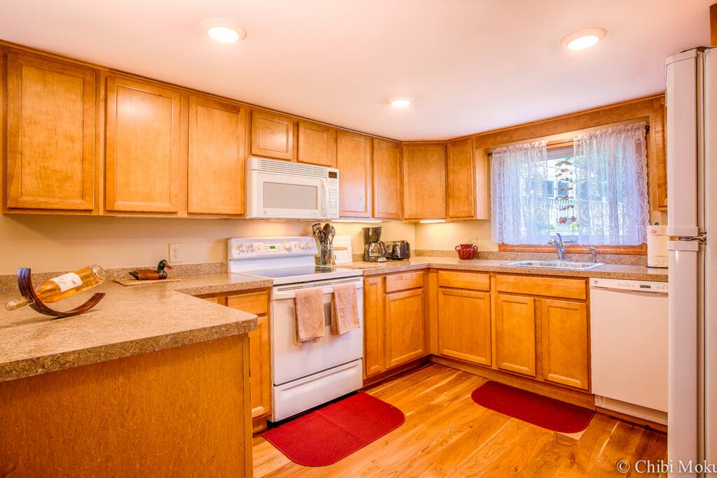 Modern Kitchen fully equipped
