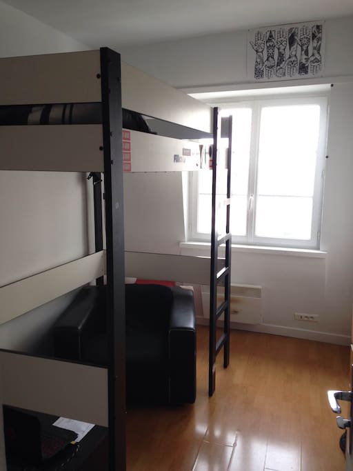 Mezzanine bed / Lit