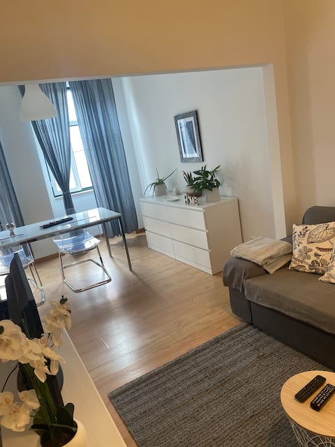 Popular Airbnb listing: House of the Electric in Belém