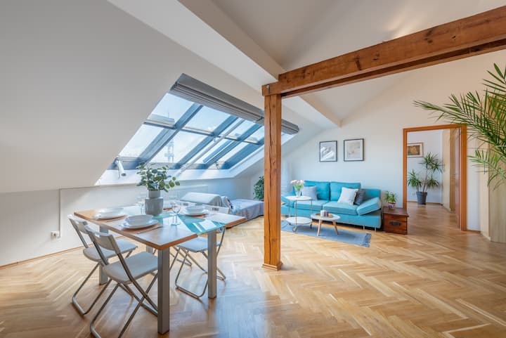 Sunny Attic W/impressive Views 5 Min Centre (Chod) - Prag