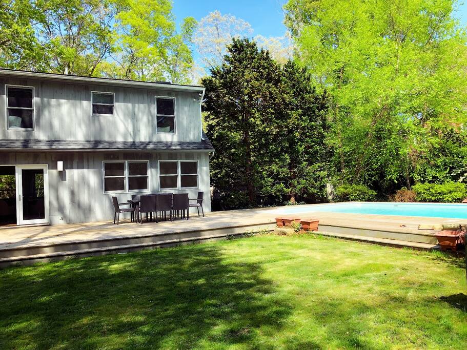 Sunny and spacious backyard and deck
