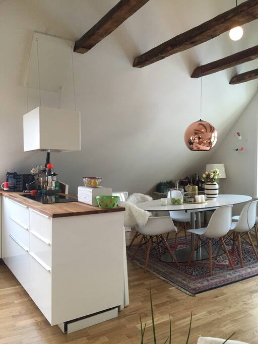 Kitchen/Dining area