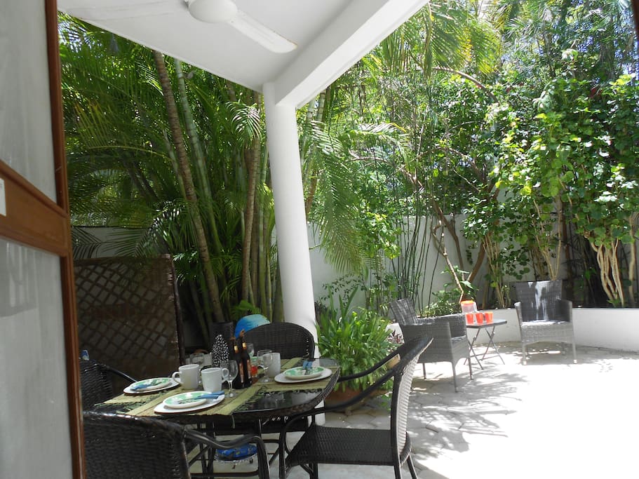 Garden and patio 100% private just for you.