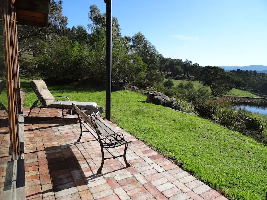 Relax and enjoy the view of Kinglake Ranges