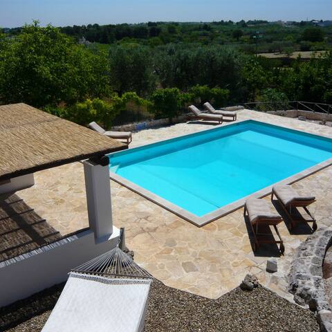 Trullo Noci piscina uso esclusivo gallery image 3